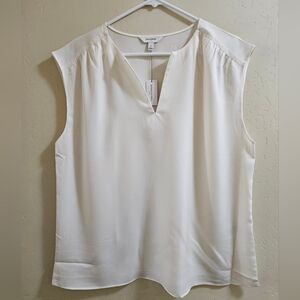 Banana Republic Ivory V-Neck Blouse